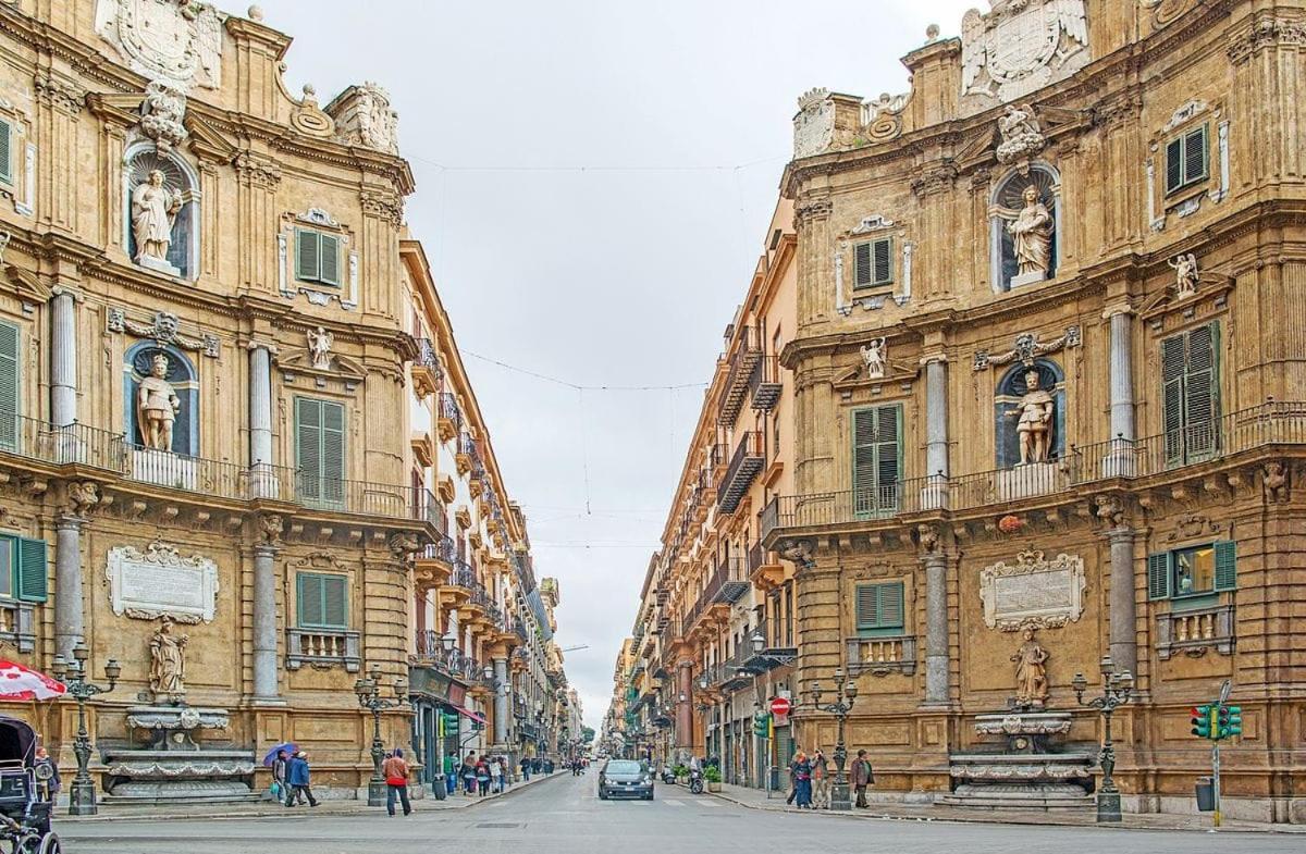 Luxury Apartment Via Genova Palermo Pokoj fotografie